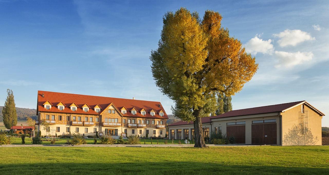 Malvazia Hotel Prievaly ภายนอก รูปภาพ